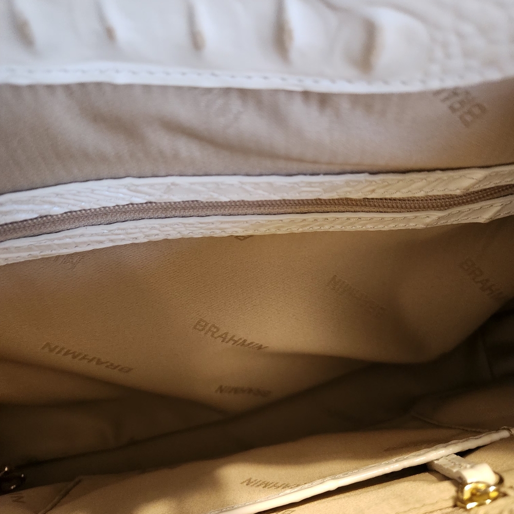 Brahmin Genuine Leather White Shoulder Bag with Gold Hardware 12.5"x12"x3. 5" - Picture 7 of 7